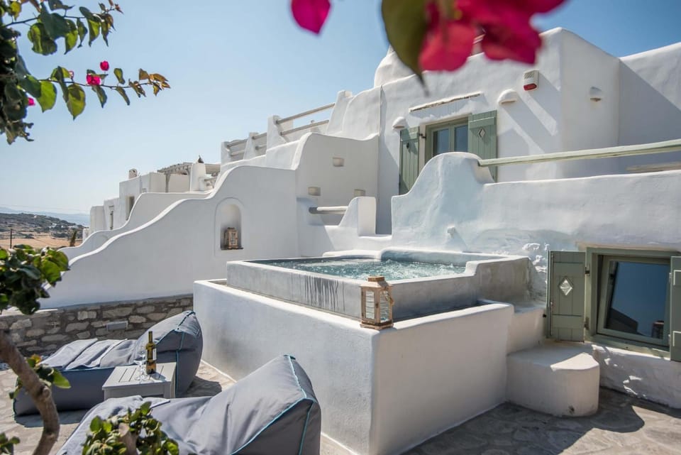 Hot Tub, sunbed