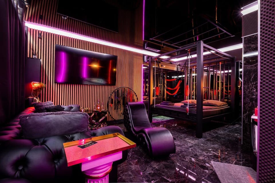 BDSM room Bydgoszcz z jacuzzi dużym tarasem i Balią zewnętrzną Apartment in Greater Poland Voivodeship
