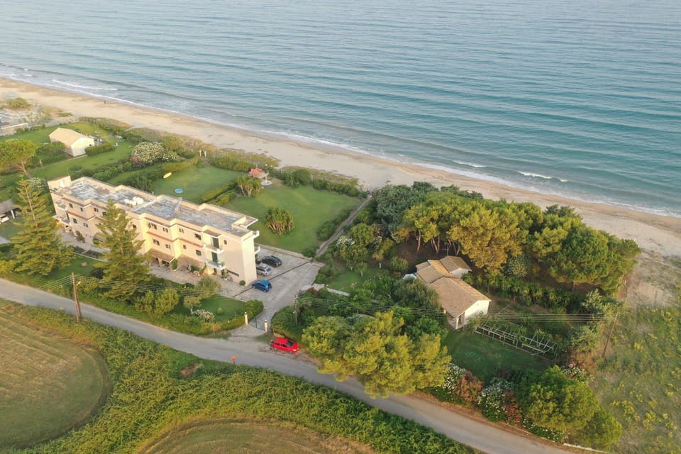 Neighbourhood, Natural landscape, Bird's eye view, Beach
