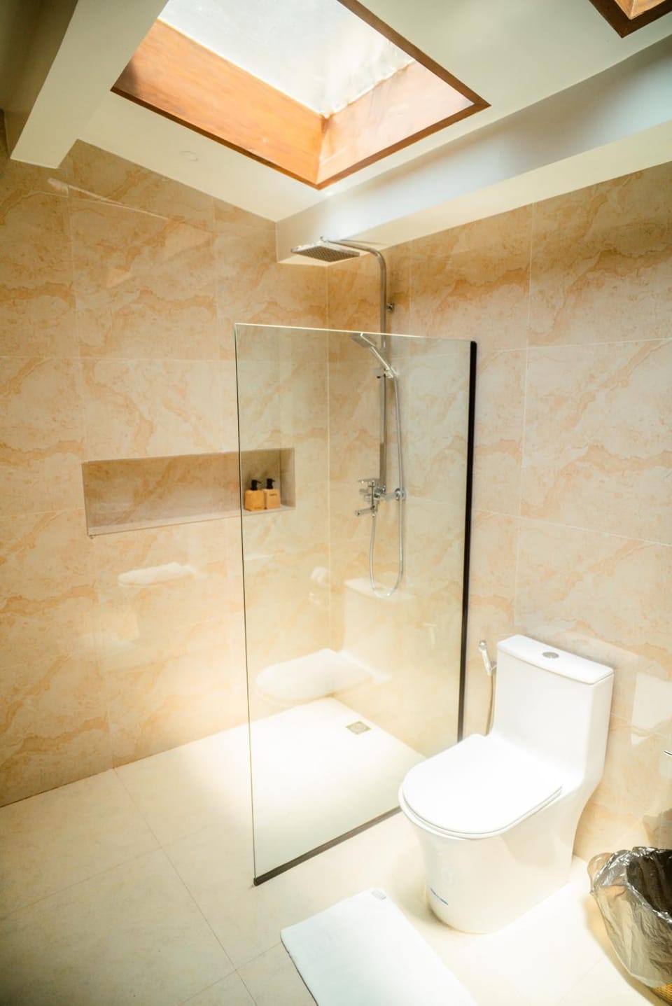 Shower, Toilet, Bathroom