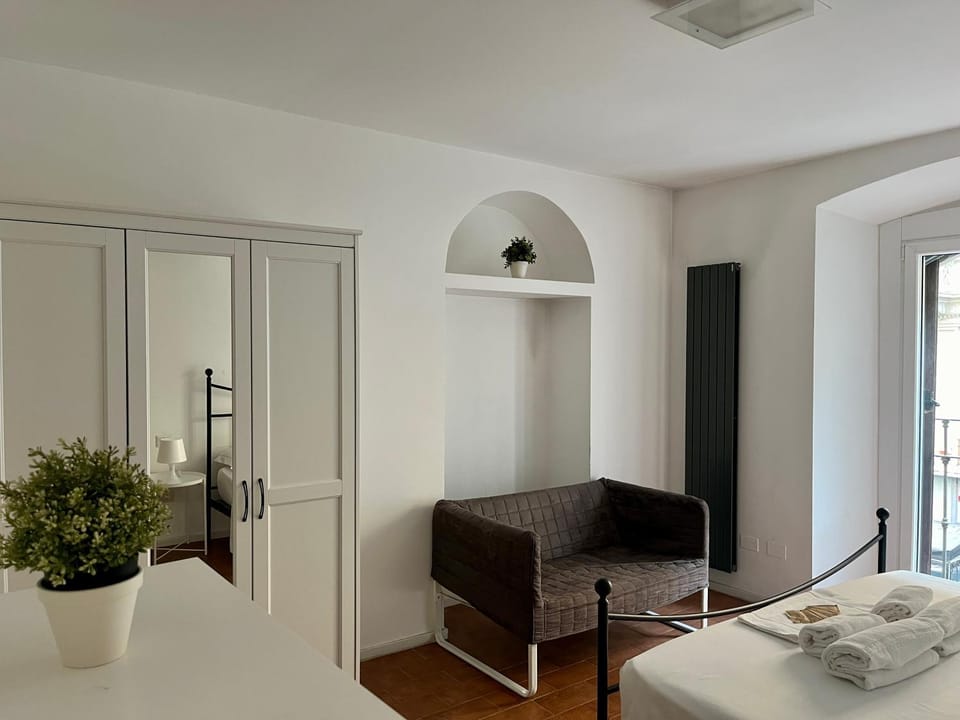 Bed, Living room, Photo of the whole room, Seating area, Bedroom, towels, wardrobe