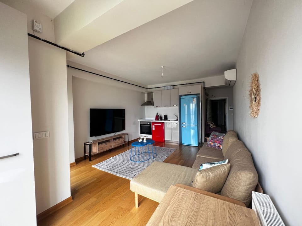 Communal lounge/ TV room, TV and multimedia, Living room