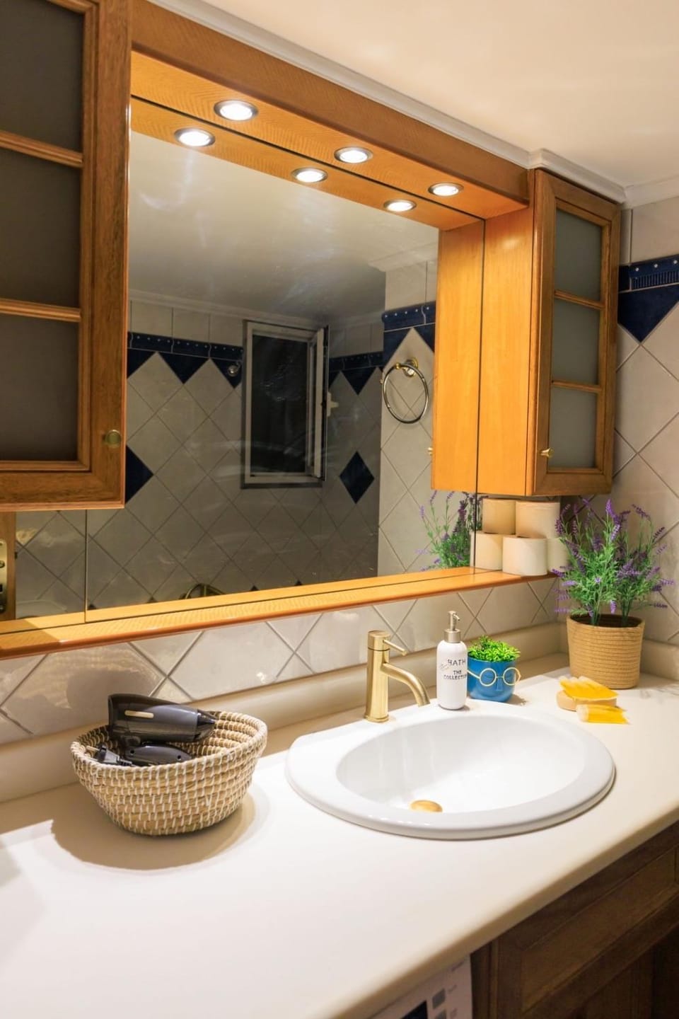 AIOLOS HABITAT pagrati apartment ATHENS Apartment in Athens