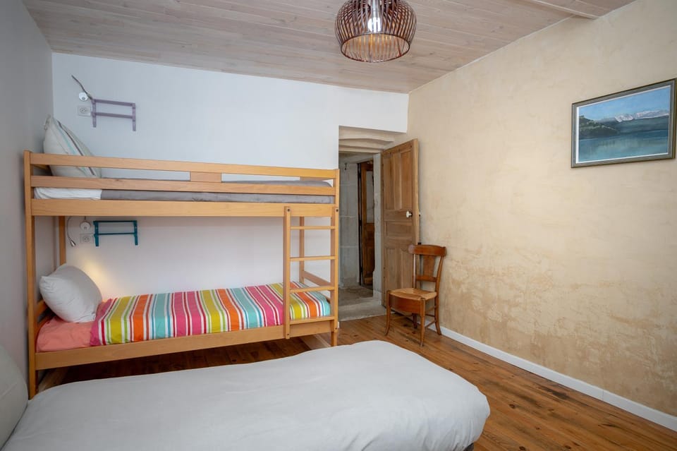 Property building, Living room, Bedroom