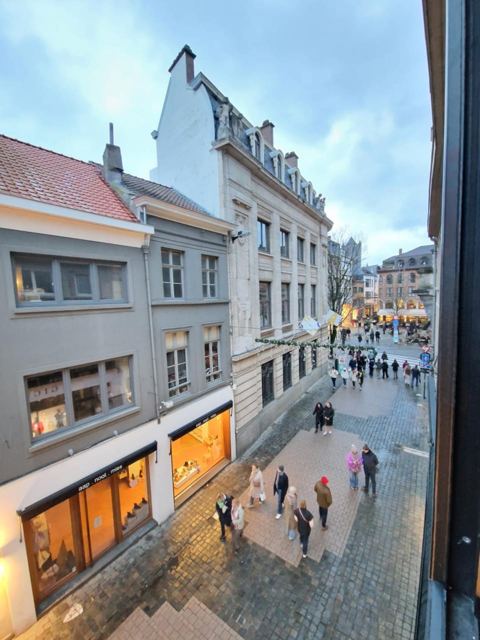 Neighbourhood