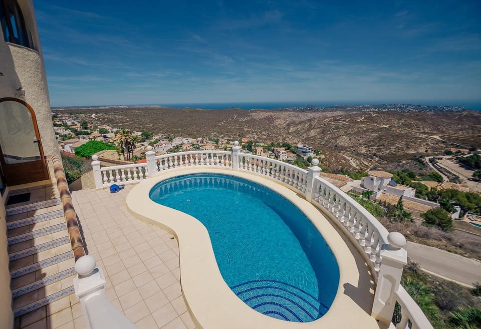 Sea view, Swimming pool