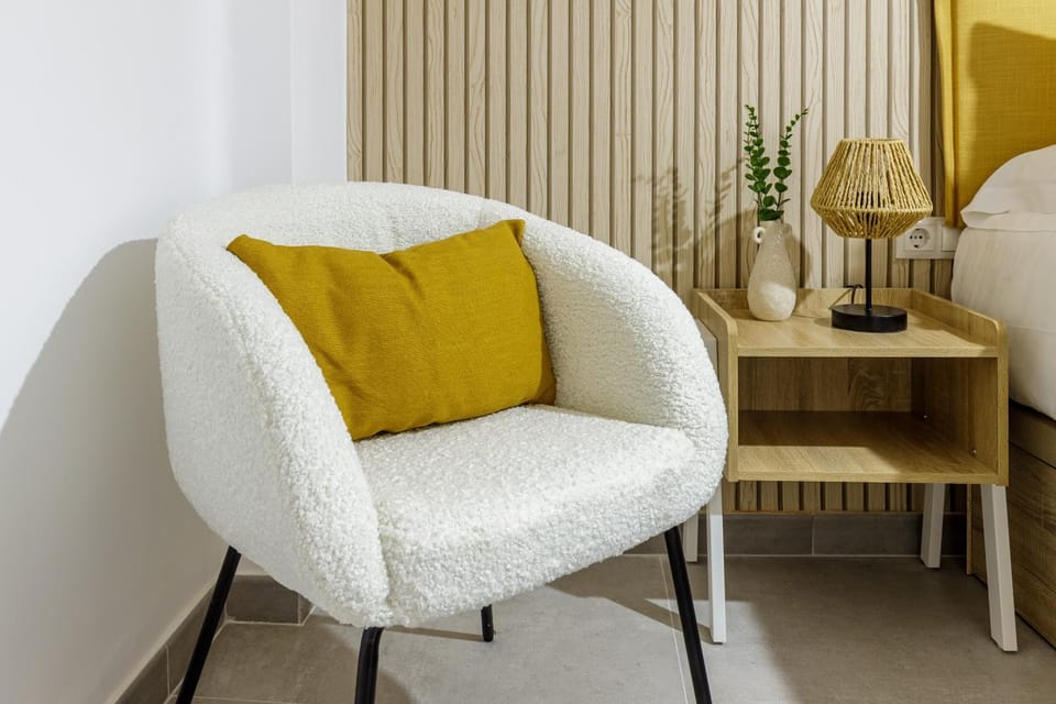 Seating area, Bedroom