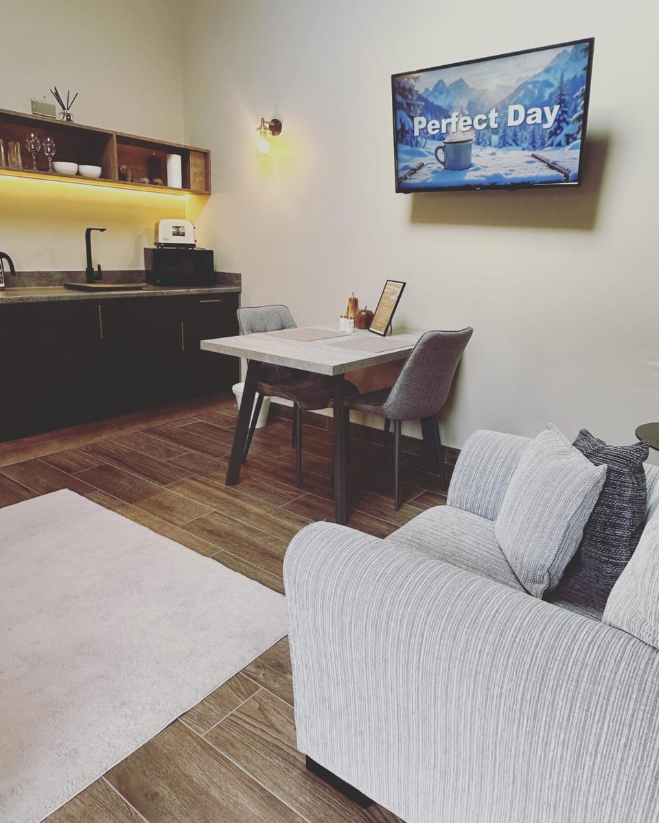 Oak field Cottages Belfast open plan studio stunning & tranquil Apartment in Belfast