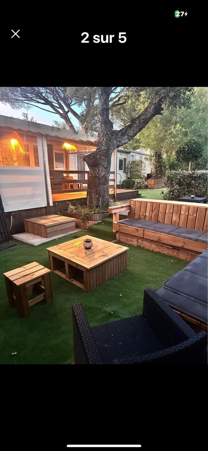 Saint tropez, Gassin , Mobil Home luxe chez Josy Campground/ 
RV Resort in Gassin