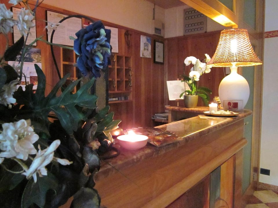 Lobby or reception, Lobby or reception