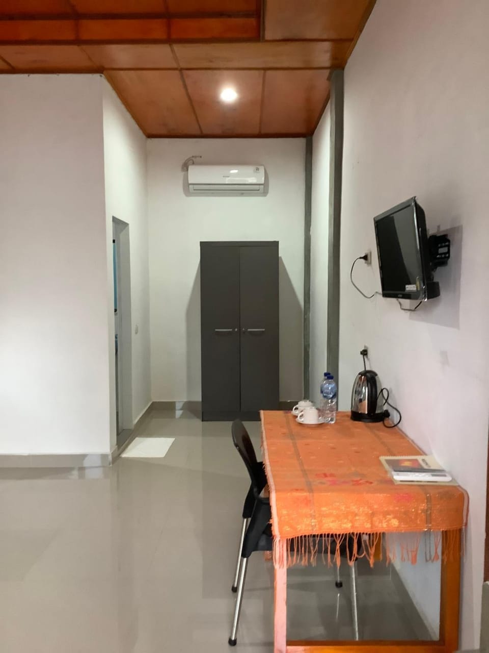 TV and multimedia, air conditioner