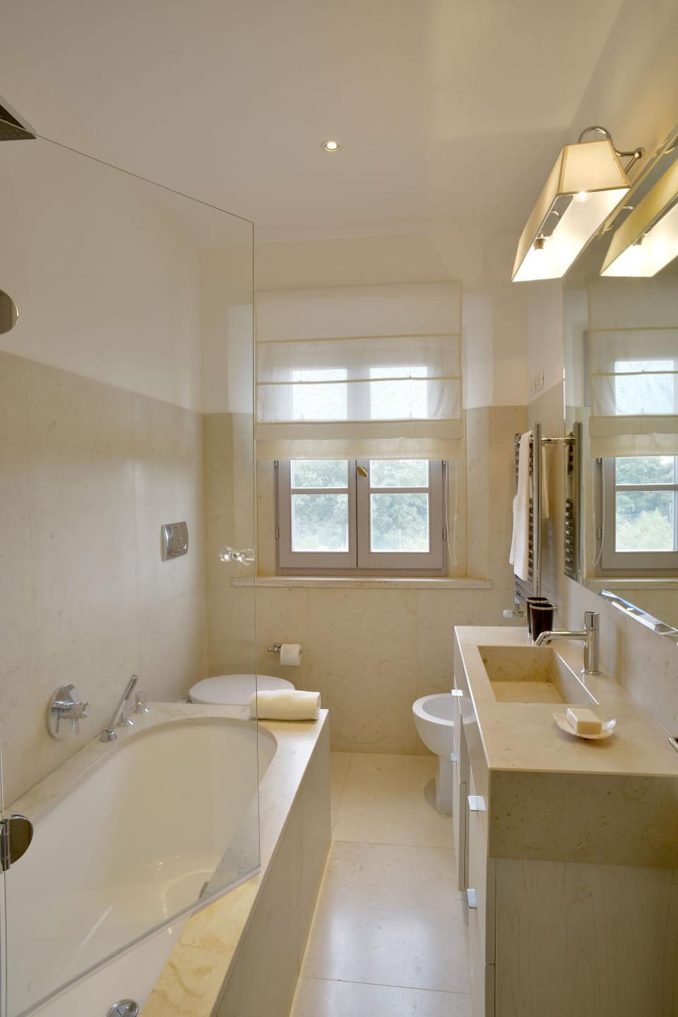 Bathroom, Bath, towels