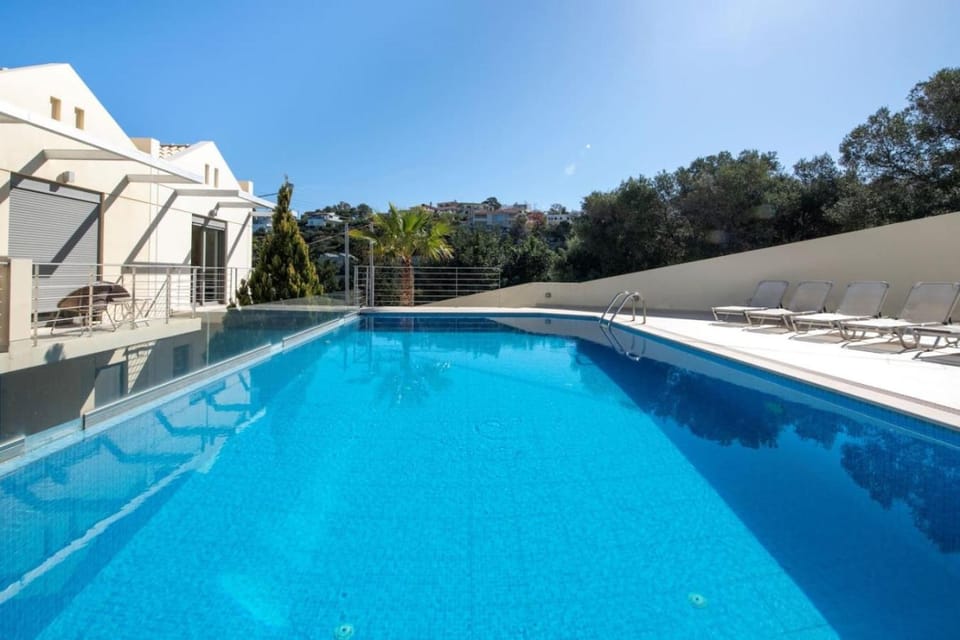 Lucky Seaside Villa House in Almyrida