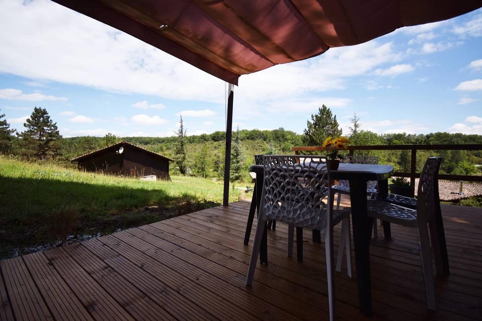 Patio, Natural landscape, View (from property/room), Balcony/Terrace, Dining area