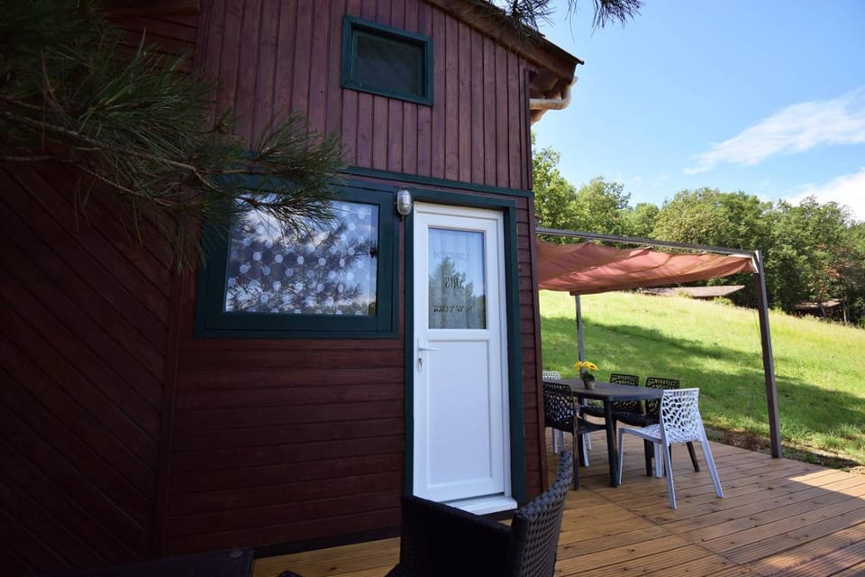 Property building, Patio, Garden, Garden view