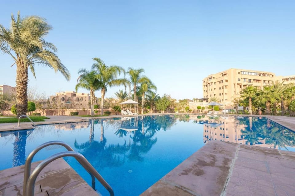 Day, Pool view, Swimming pool, sunbed