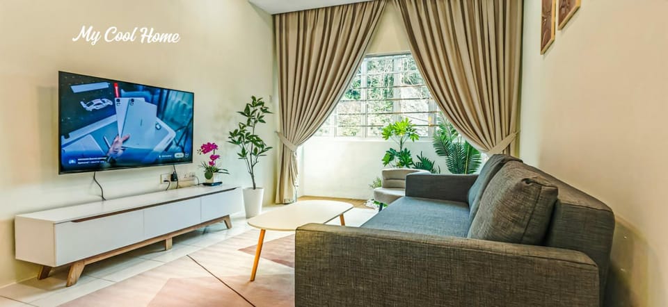 Communal lounge/ TV room, TV and multimedia, Balcony/Terrace, Living room, Seating area, Evening entertainment