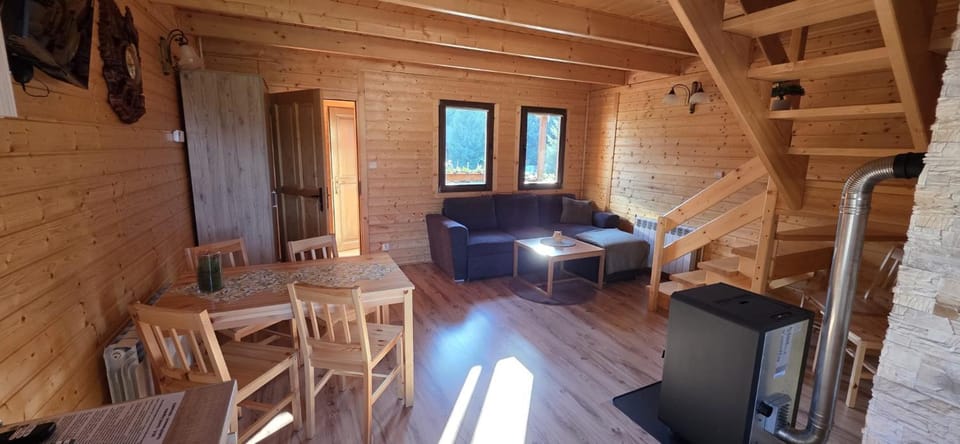 Klimatyczne drewniane Domki Jagodna-Spalona 6D jacuzzi sauna,trasy rowerowe Chalet in Lower Silesian Voivodeship