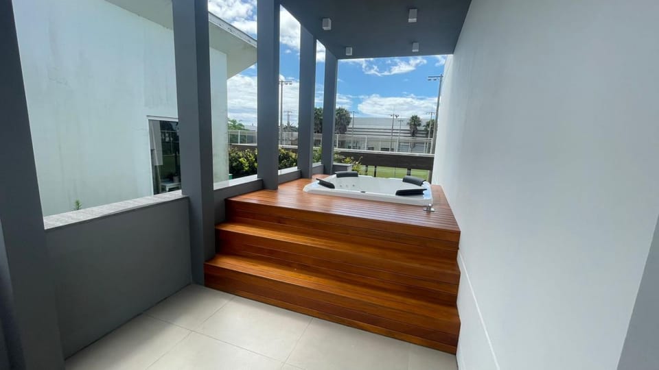 Hot Tub, Balcony/Terrace