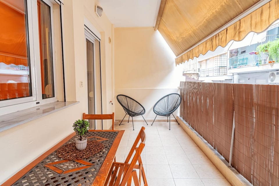 Patio, View (from property/room), Balcony/Terrace, Balcony/Terrace, Living room, Decorative detail, Seating area, Dining area