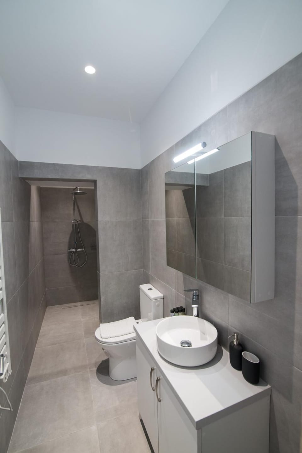 Shower, Toilet, Bathroom