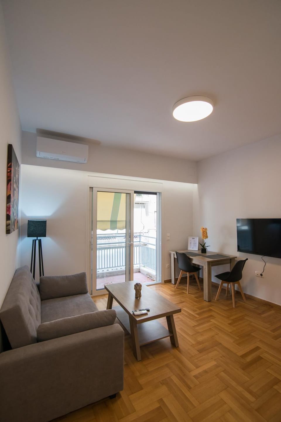 Communal lounge/ TV room, TV and multimedia, Living room, Seating area