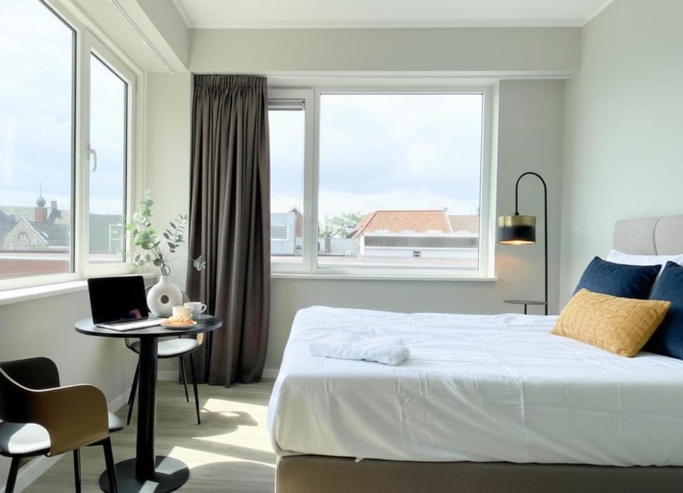 Comfortable Room in Raamsdonksveer, Free Parking Apartment in South Holland (province)