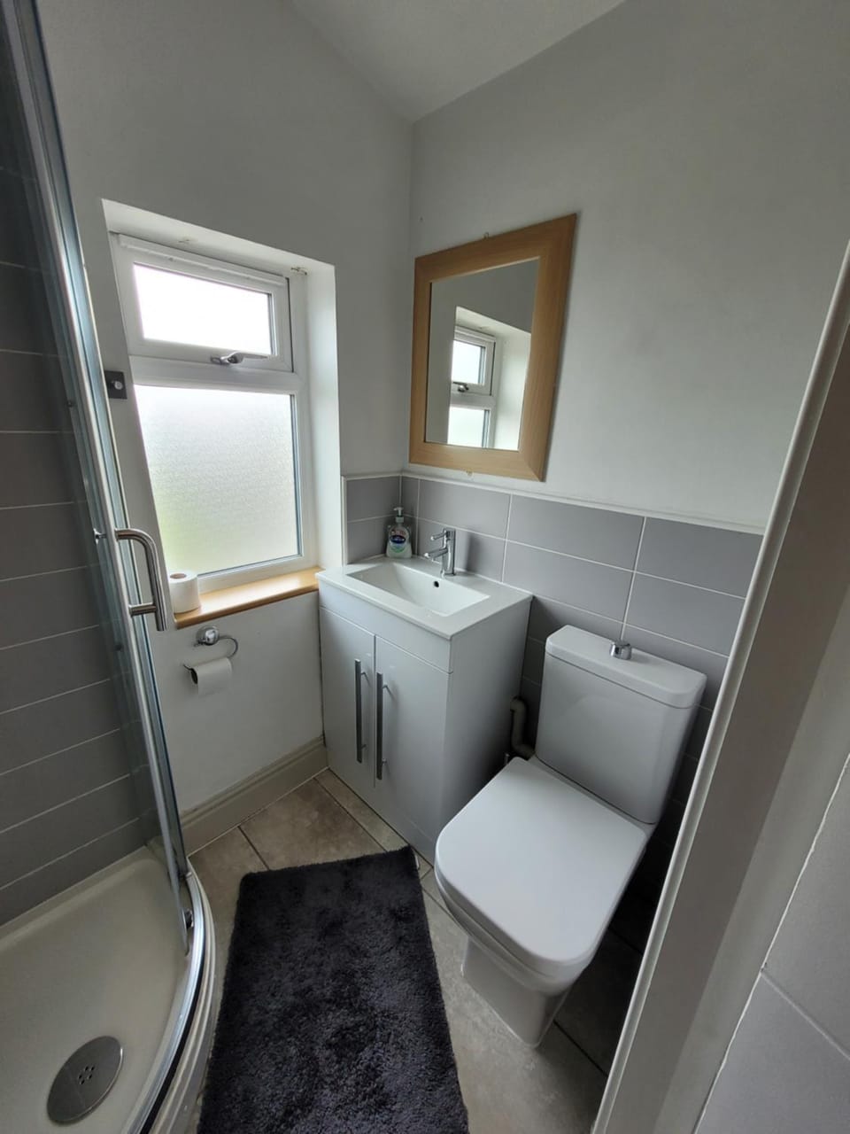 Room@87 Bed and Breakfast in Ellesmere Port