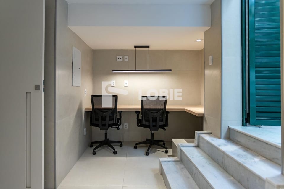 Meeting/conference room