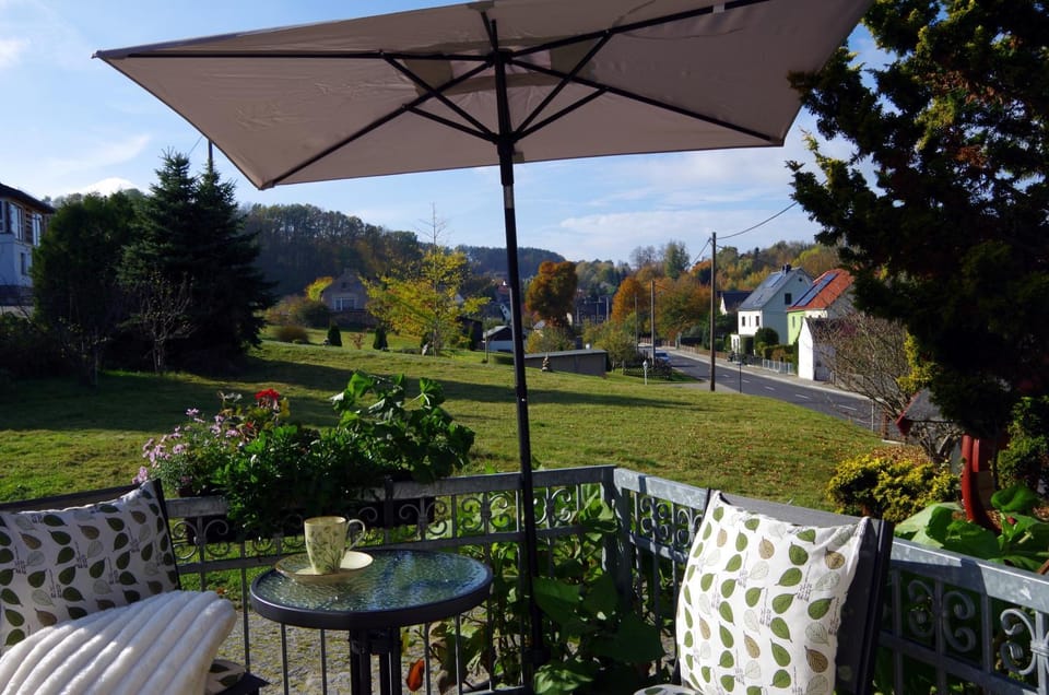 Neighbourhood, Natural landscape, Mountain view