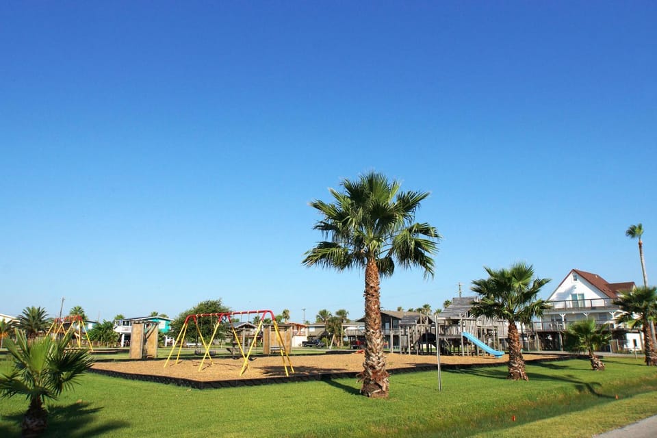 Coastal Den House in Galveston Island