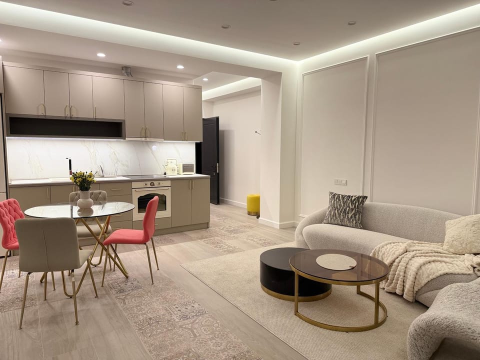 Kitchen or kitchenette, Living room, Seating area, Dining area, oven, stove, air conditioner