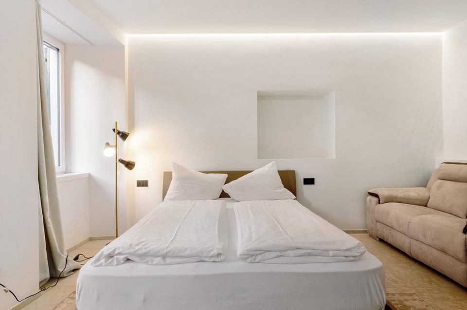Living room, Bedroom