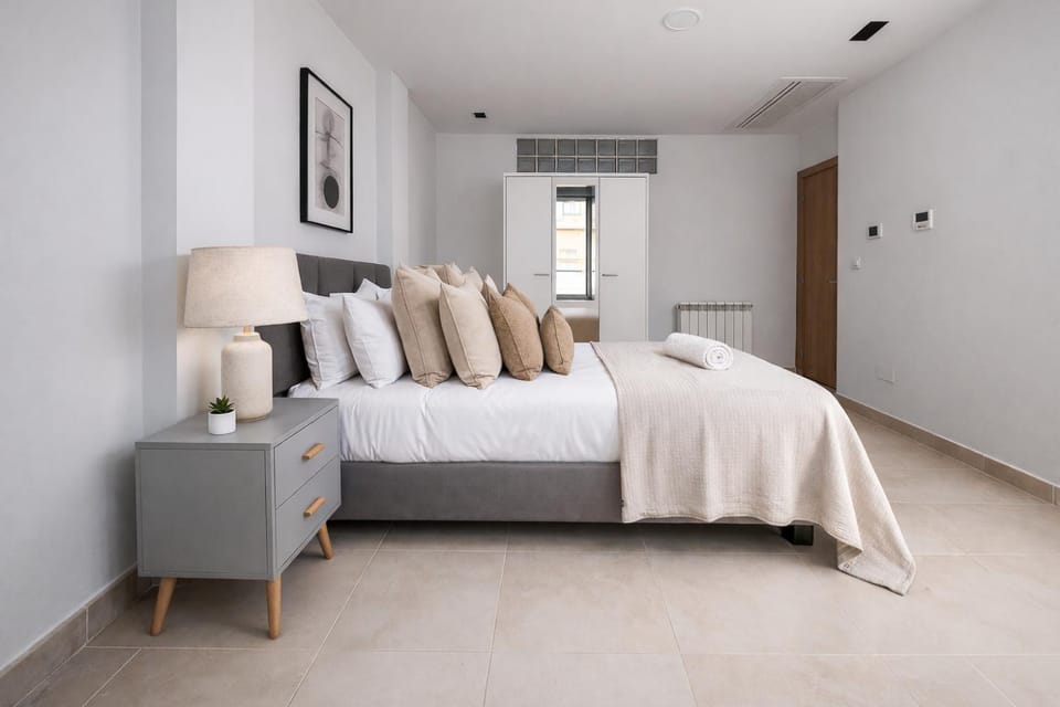 Bed, Bedroom