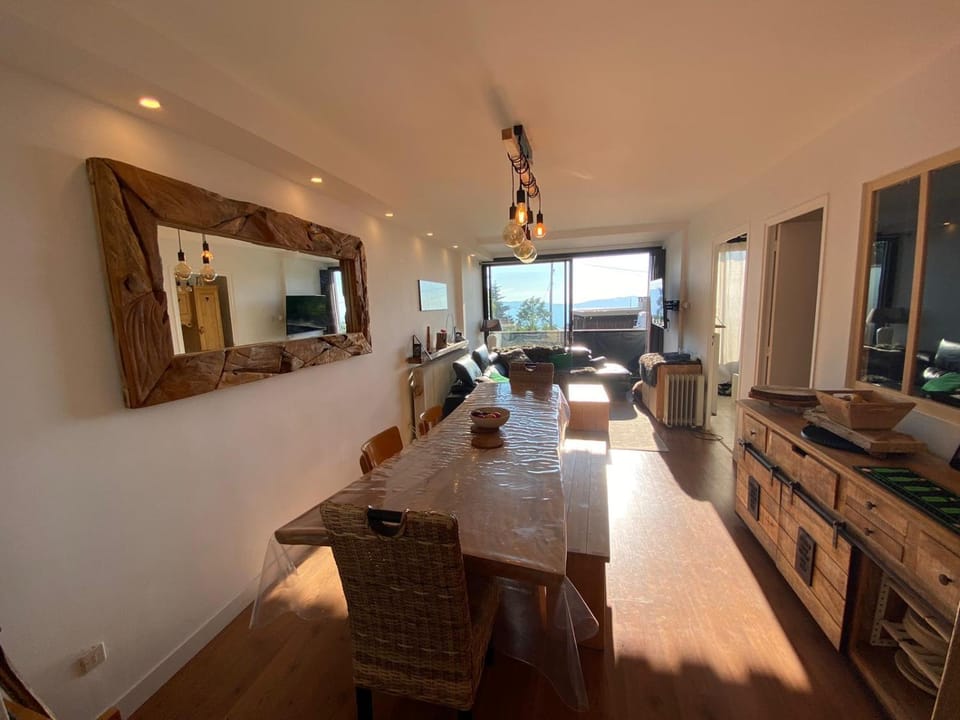 Communal lounge/ TV room, TV and multimedia, Living room, Seating area