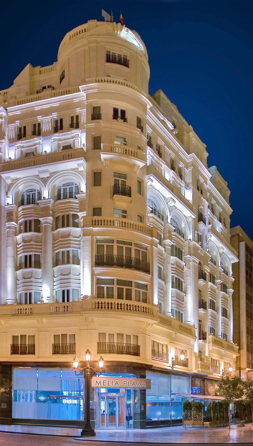 Facade/entrance, Balcony/Terrace