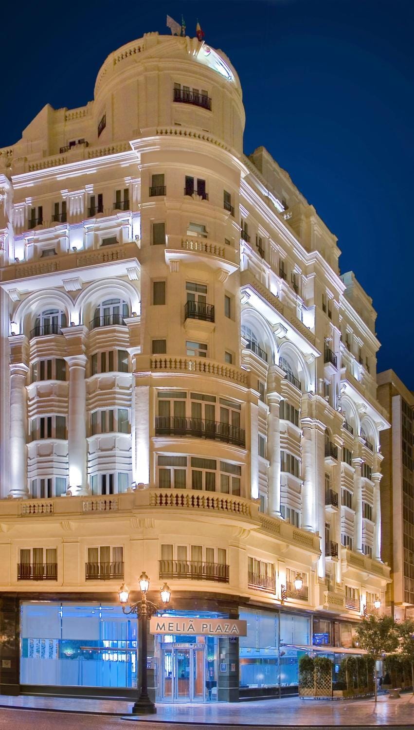 Facade/entrance, Balcony/Terrace