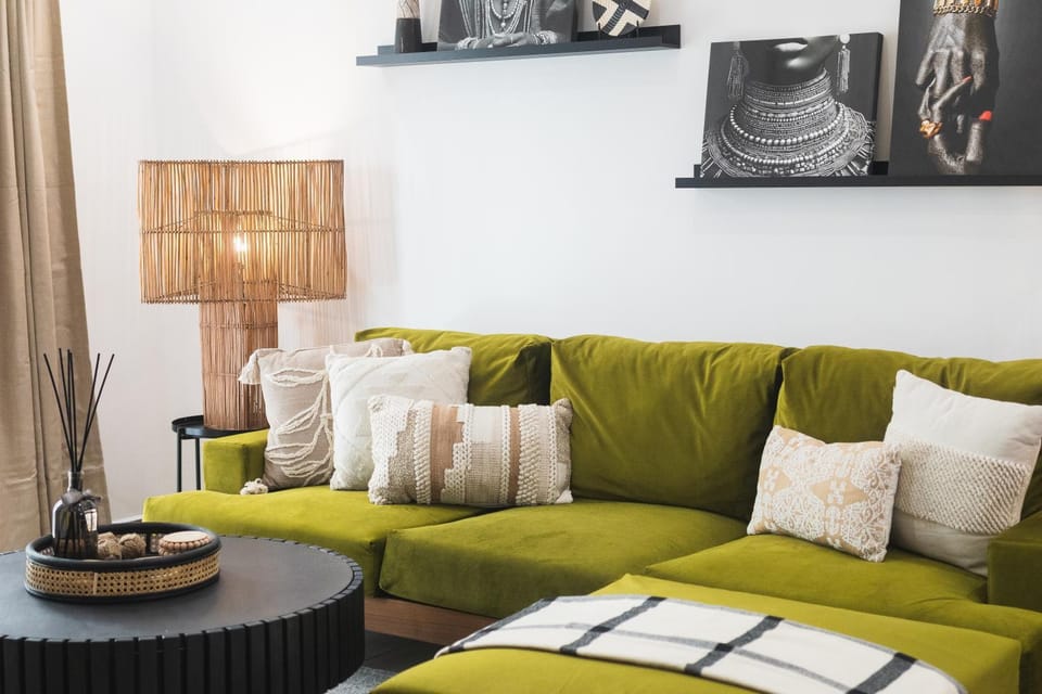 Living room, Seating area