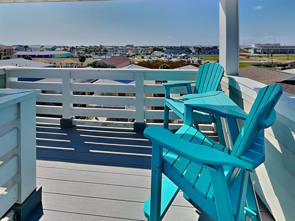 Neighbourhood, Balcony/Terrace, Seating area, furniture