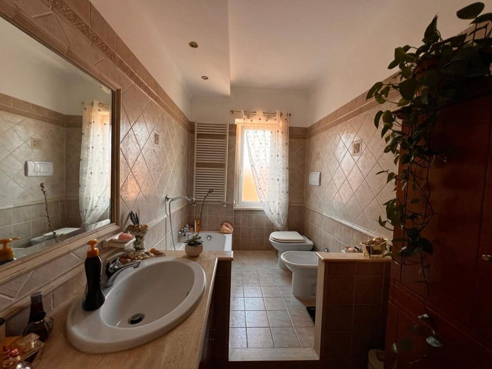 Toilet, Bathroom, Bath, towels