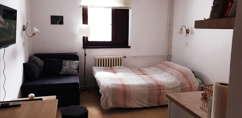 Living room, Bedroom