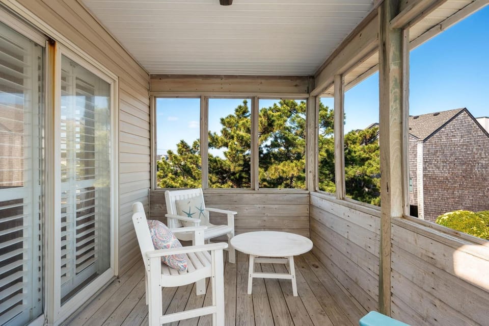 NH400 Hawk's Nest House in Nags Head