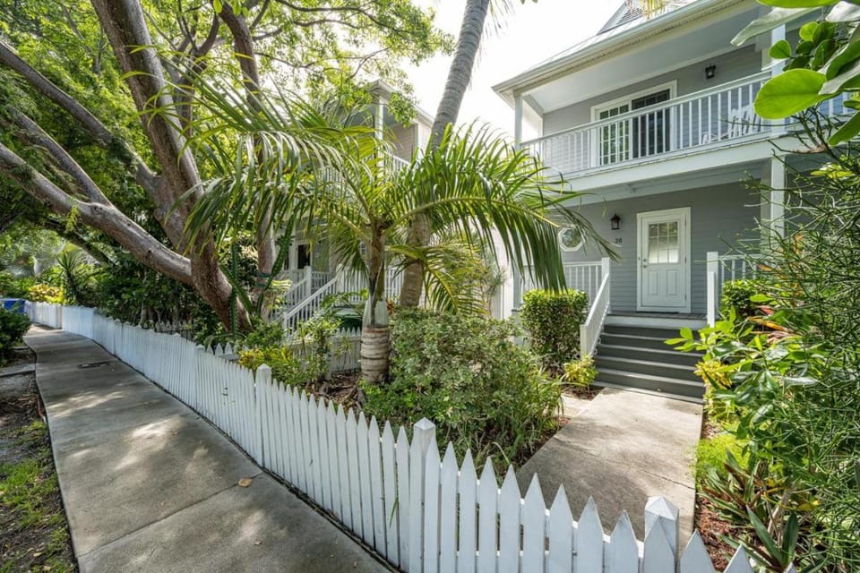 Golf Villa House in Stock Island