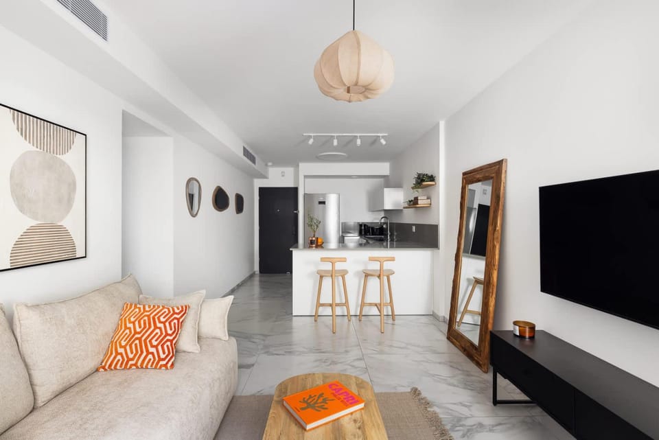 Stylish and Luxury 1 BR in New Noga Building Apartment in Tel Aviv-Yafo