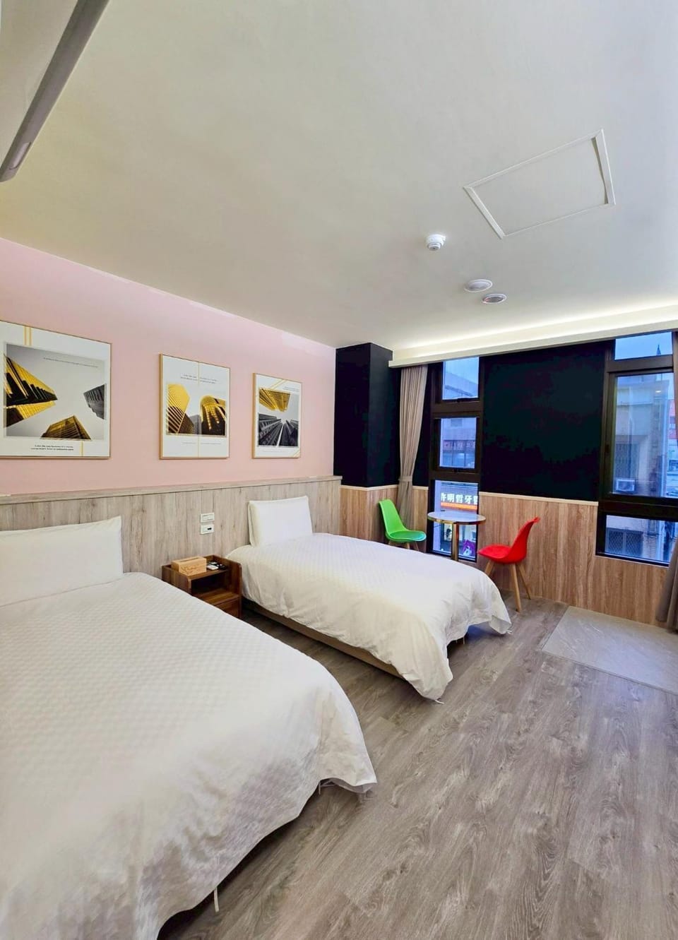Bed, Photo of the whole room
