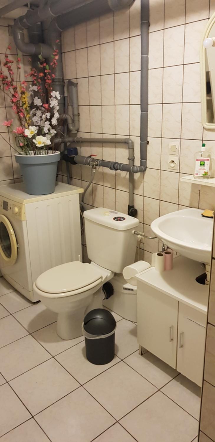 Toilet, Bathroom