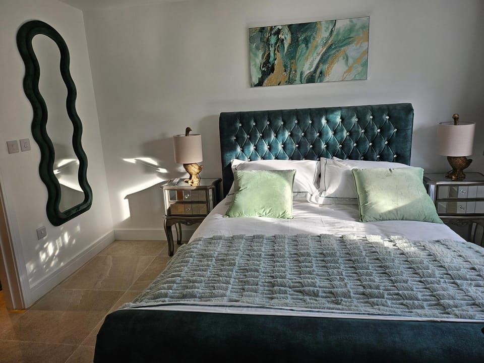 Beautiful dog friendly cosy village barn House in Sedgemoor