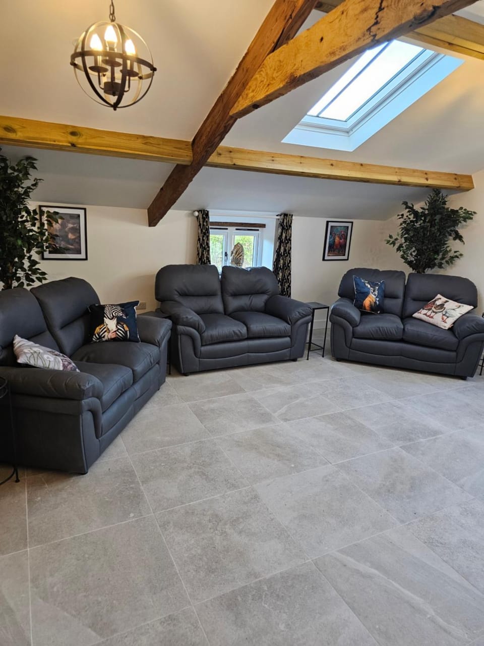 Beautiful dog friendly cosy village barn House in Sedgemoor