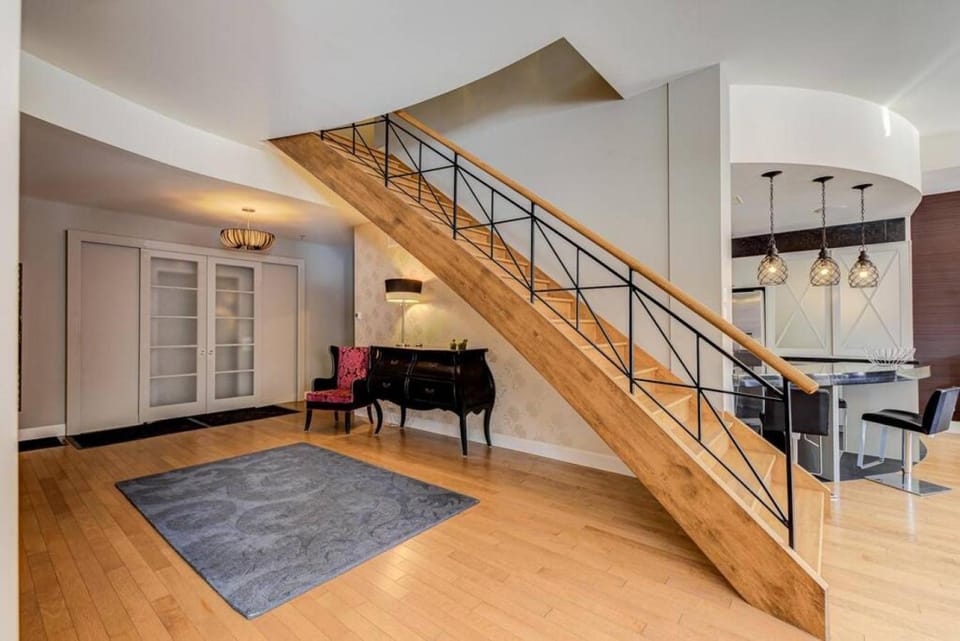 Les Immeubles Charlevoix 371-102 Apartment in Quebec City