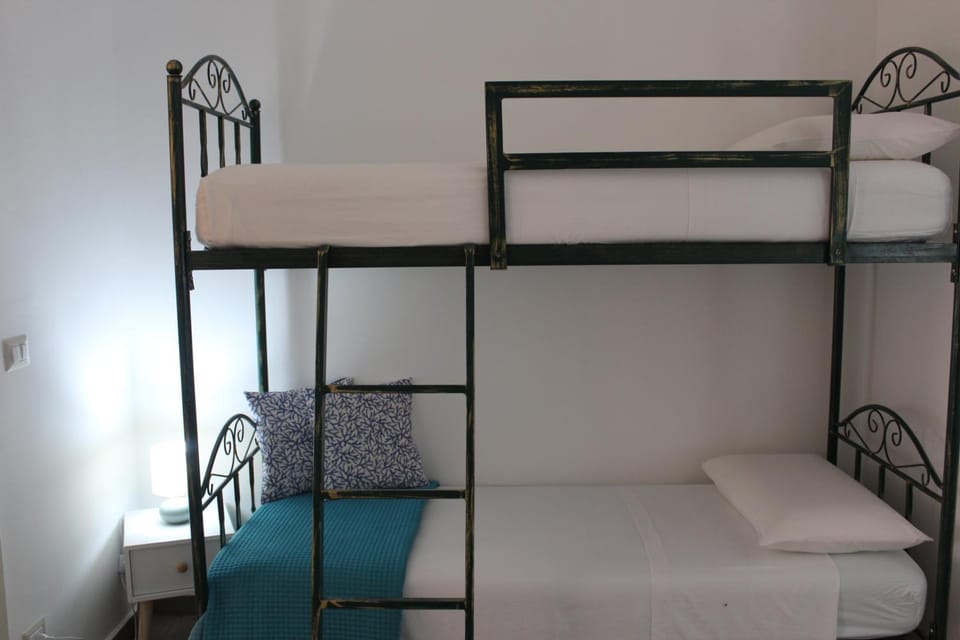 bunk bed